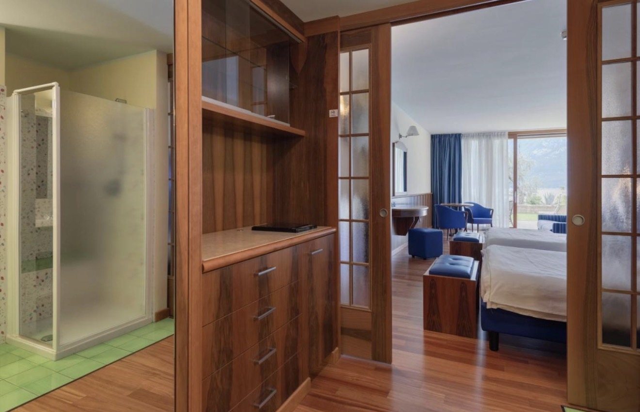 Room suite detail at Hotel Alexander
